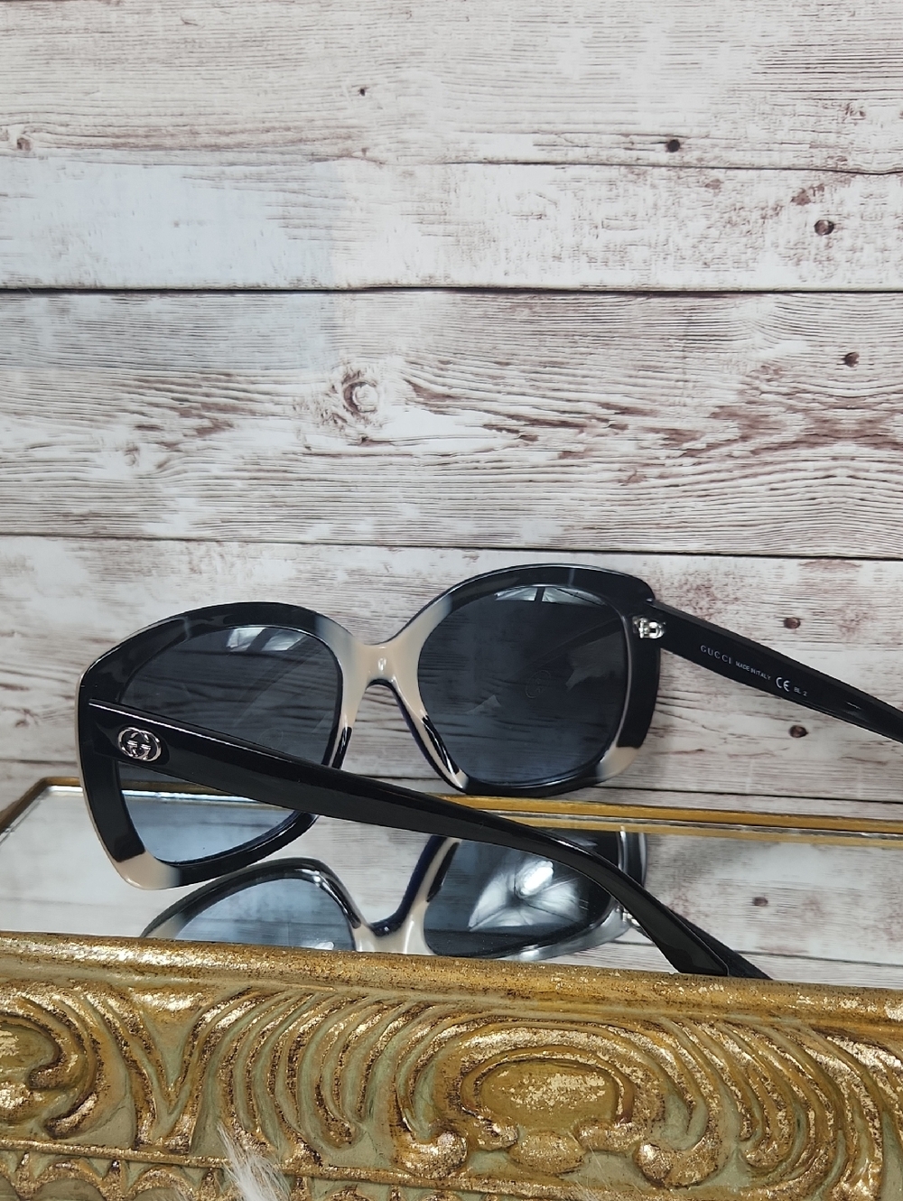 Gucci Navy Blue Women's Sunglasses with Branded Case - Picture 4 of 6